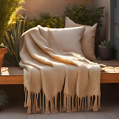 Outdoor Throws & Blankets