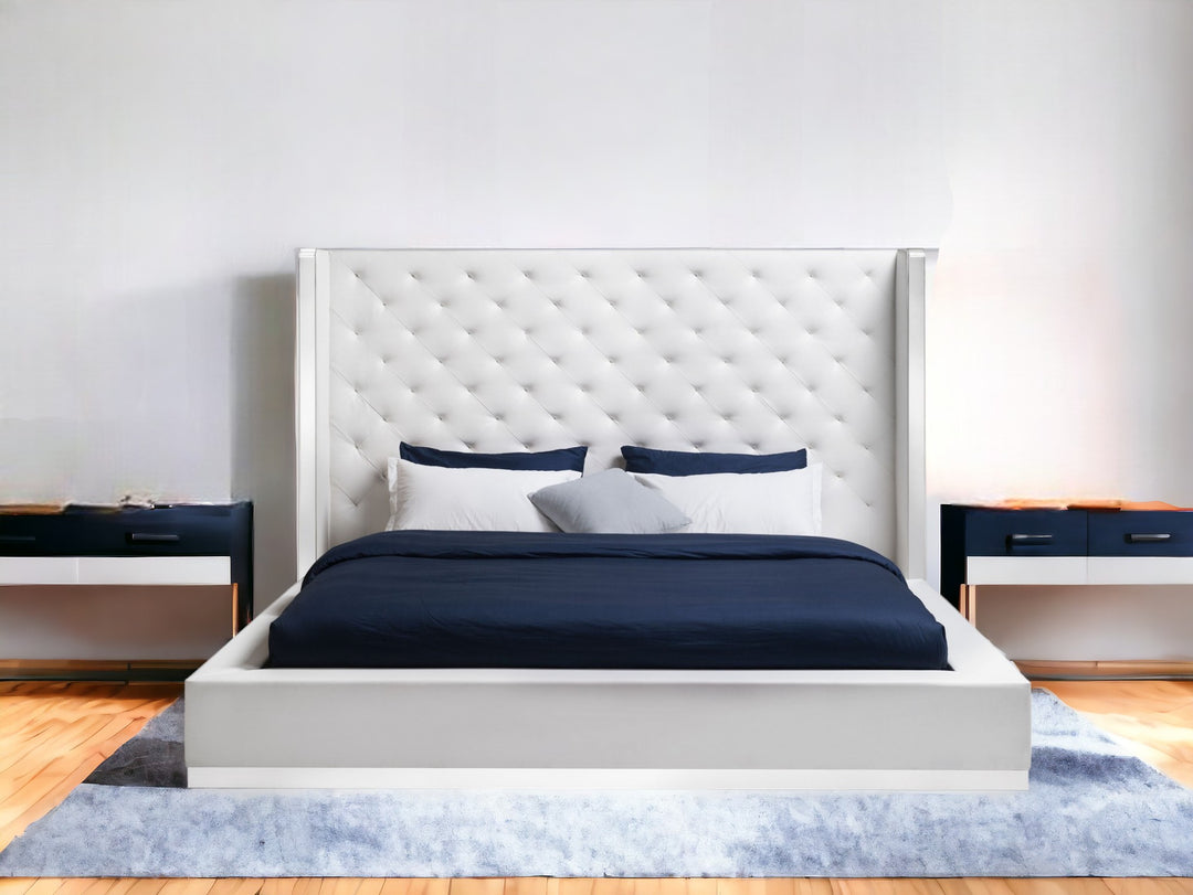 60 X 91 X 91 White Faux Leather Bed King