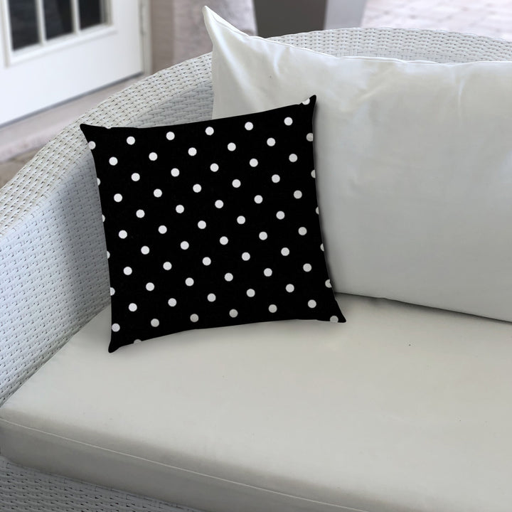 17" Black and White Dots Indoor Outdoor