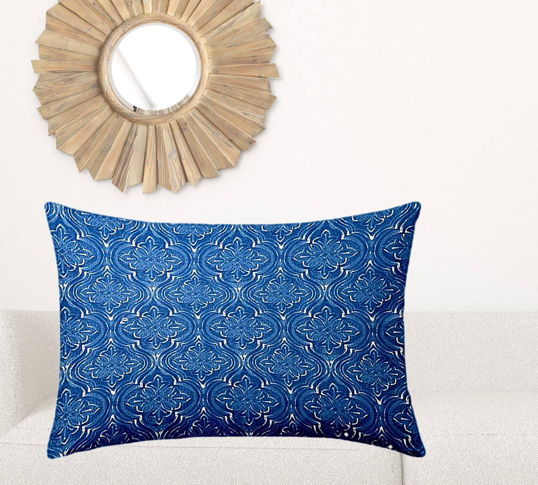 12" X 16" Blue And White Zippered Ogee Lumbar Indoor Outdoor Pillow Cover