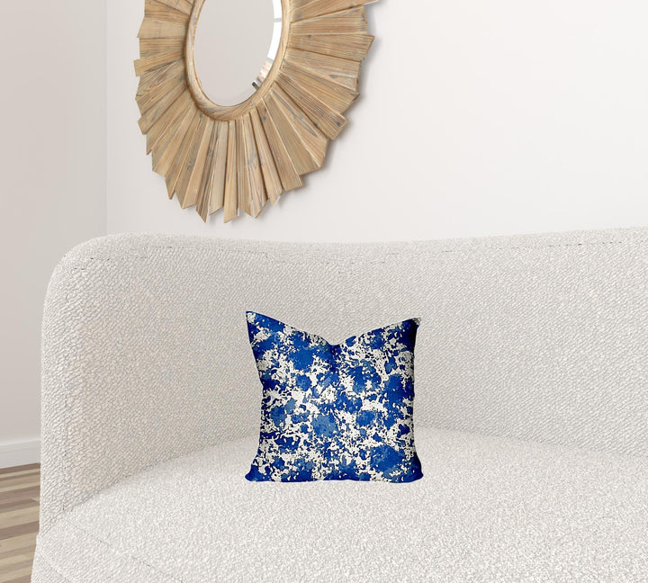 12" X 16" Blue And White Zippered Coastal Lumbar Indoor Outdoor Pillow